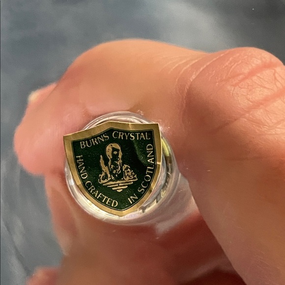 Burns Crystal hand crafted in Scotland wine glasses made for the Cunard Caronia - Picture 13 of 14